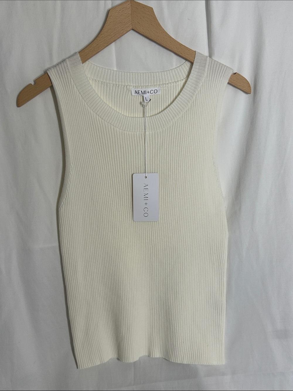 AEMI+CO Cream Ribbed Tank Top